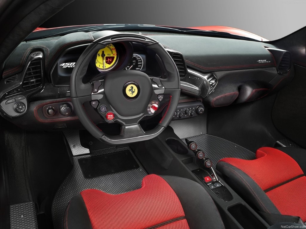 Ferrari 458 Italia Interior
